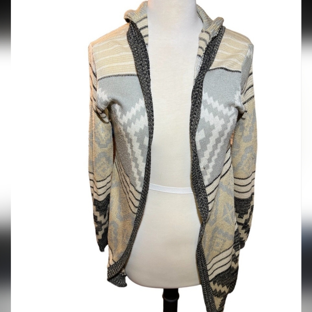 Say What? Gray and Cream Patterned Cardigan